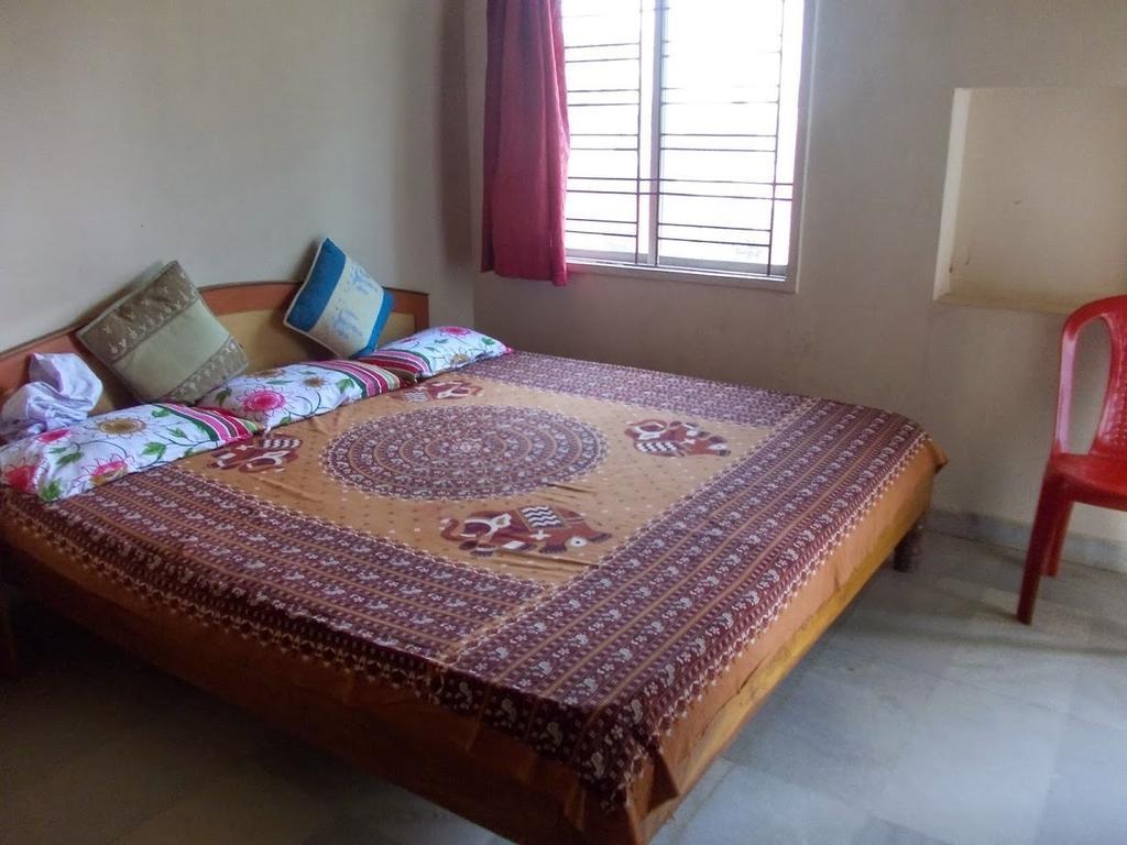 פורי Rishaan Guest House חדר תמונה