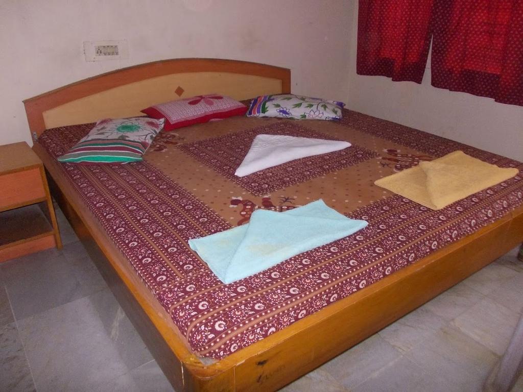 פורי Rishaan Guest House חדר תמונה